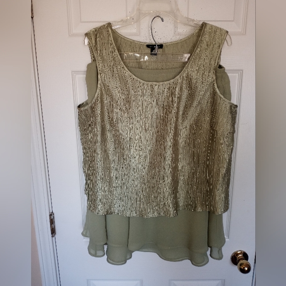 Le Boss Green Skirt with Top and Jacket Size 18W - Picture 4 of 8